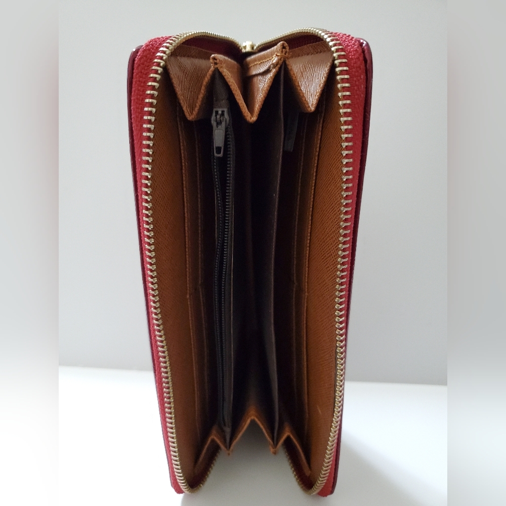 Red Wallet - Picture 3 of 3